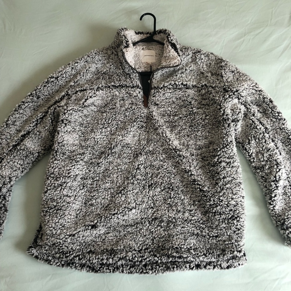 NWT Thread and Supply Wubby Fleece Pullover